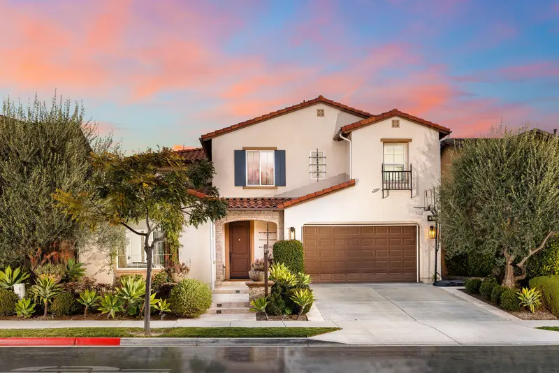 String Lights and an Orb Chandelier | Aliso Viejo — Aliso Viejo real estate photography