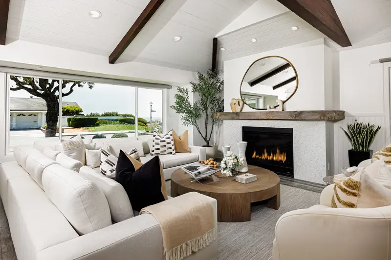 Living room, Harbor View Hills South, Corona del Mar