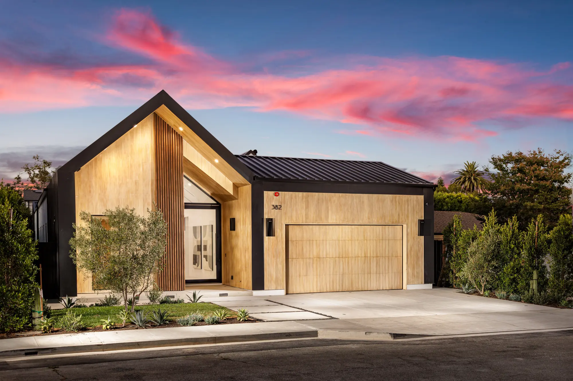 Architectural Photography New Build Costa Mesa — exterior, Costa Mesa (Eastside) real estate photography