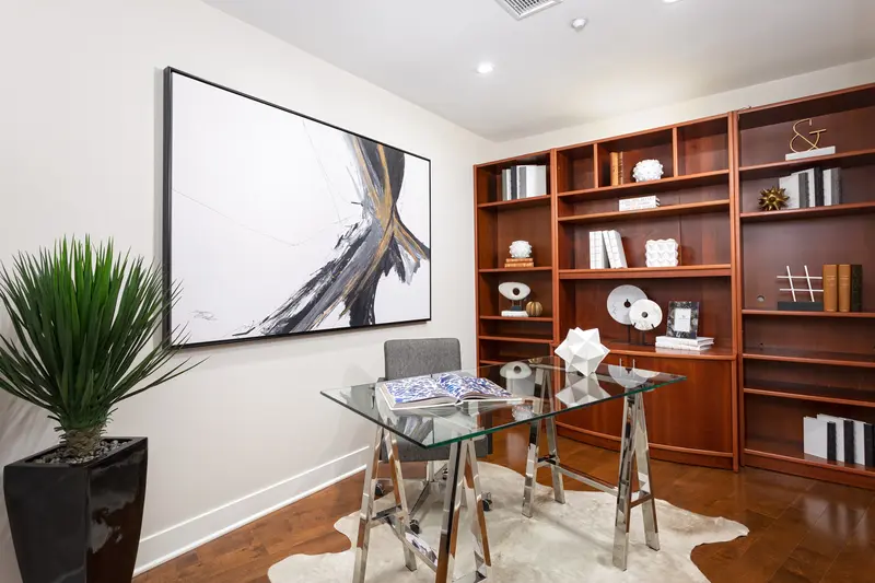 Home office — Irvine Luxury condo, Irvine real estate photography
