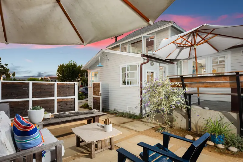 Exterior side view — Bungalow, Laguna Beach real estate photography