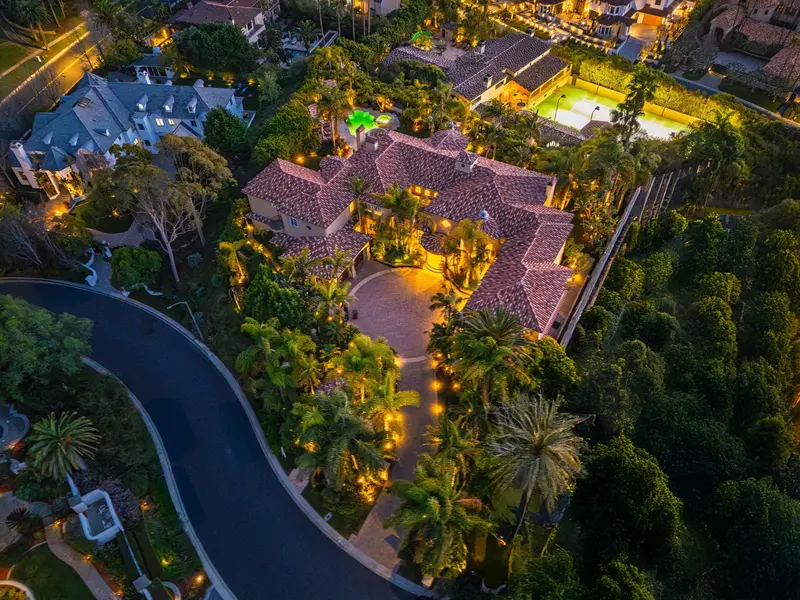Pool and spa with palm-thatched gazebos — Laguna Niguel real estate photography