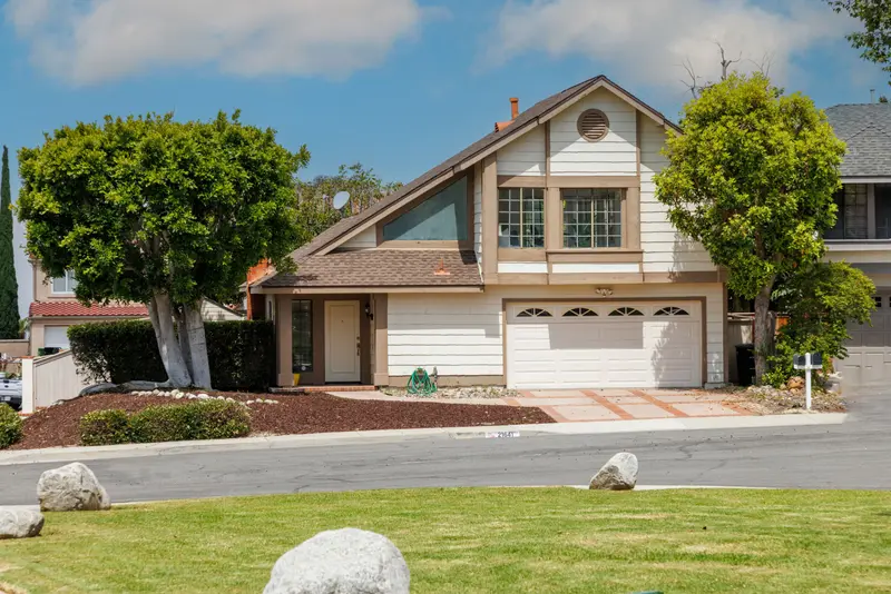A Textbook Prep-for-Sale | Lake Forest — Lake Forest real estate photography