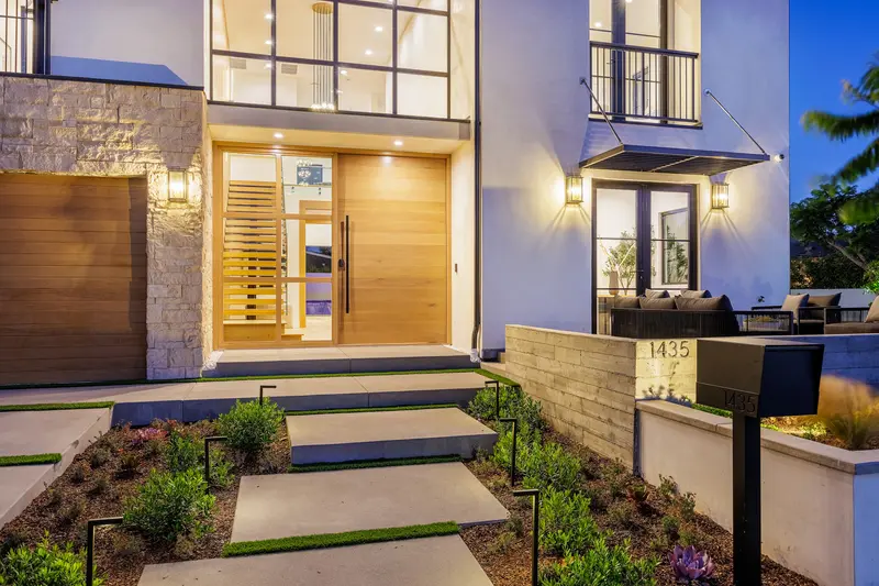 Exterior at dusk — Dover Shores, Newport Beach real estate photography