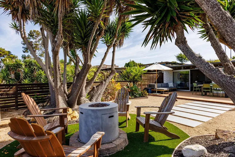 Backyard deck with dining and lounge seating — San Clemente real estate photography